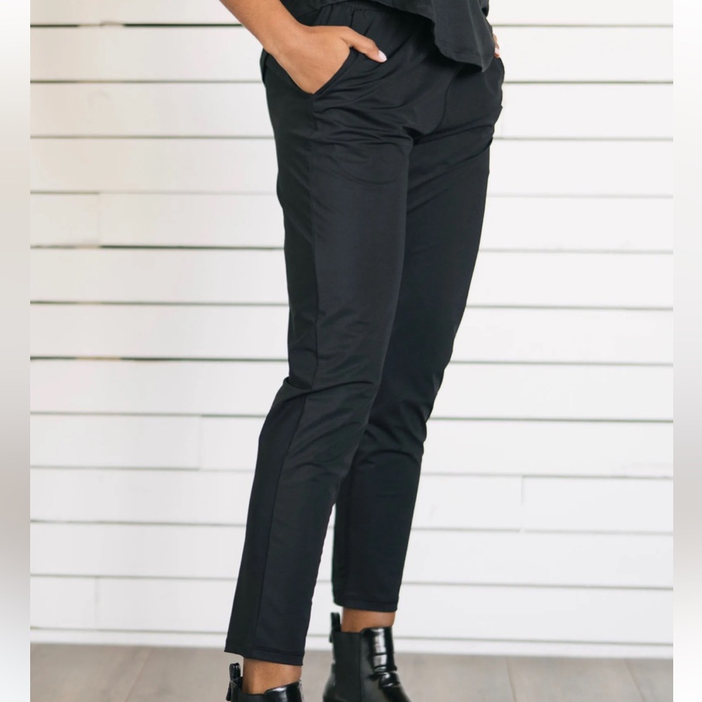 ZYIA Black Everywhere Pants
